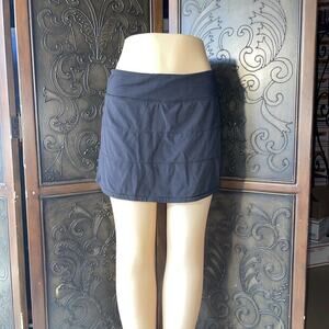 Lululemon athletic Black Skirt‎ Women's Size 8